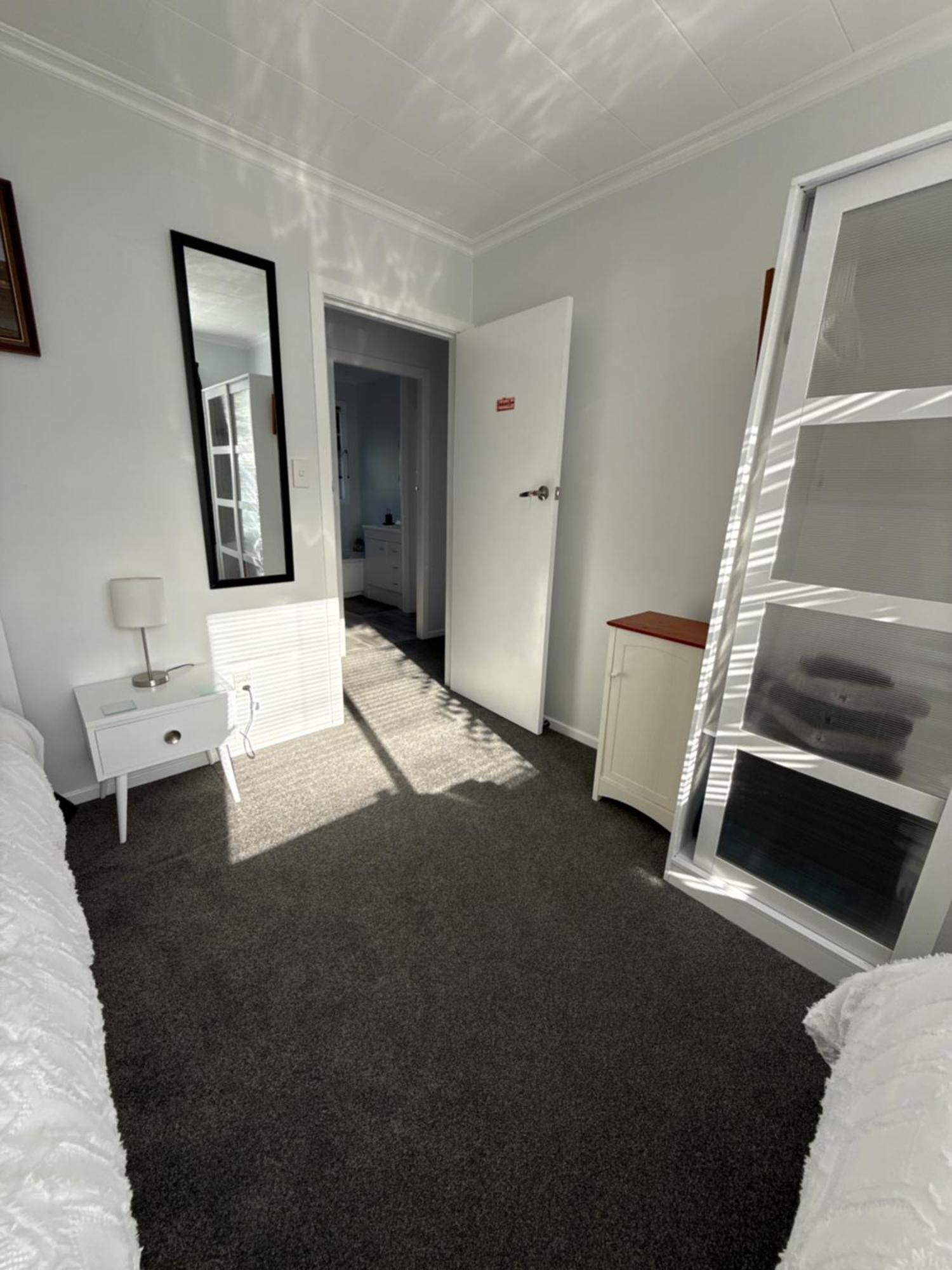 نيو بلايموث Inglewood Shared Home Bnb المظهر الخارجي الصورة